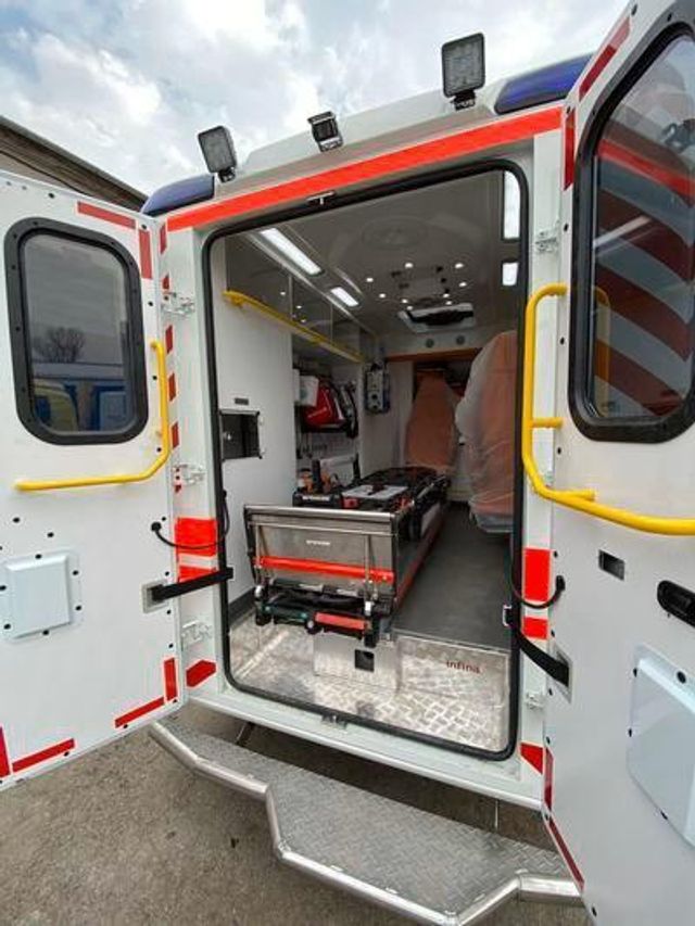 В Україні для медиків створили унікальний позашляховик - фото 393908