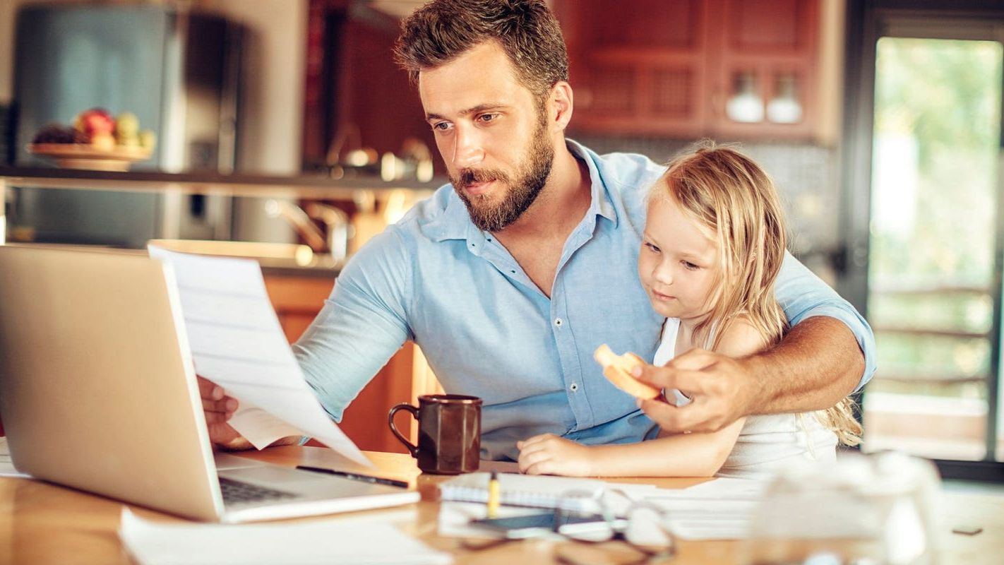 Офісні працівники працюють під час карантину довше: дослідження