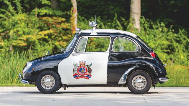 Найнезвичніше авто Subaru у поліцейській лівреї пустять з молотка - фото 394083