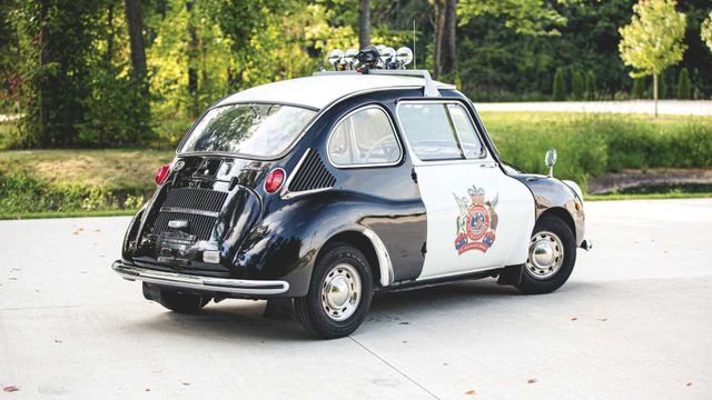 Найнезвичніше авто Subaru у поліцейській лівреї пустять з молотка - фото 394084