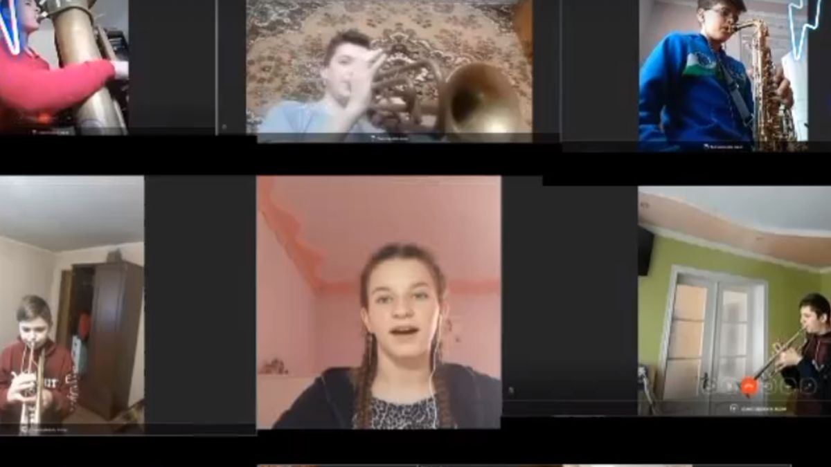 Учні музичної школи показали своє онлайн-заняття: вражаюче відео - фото 1