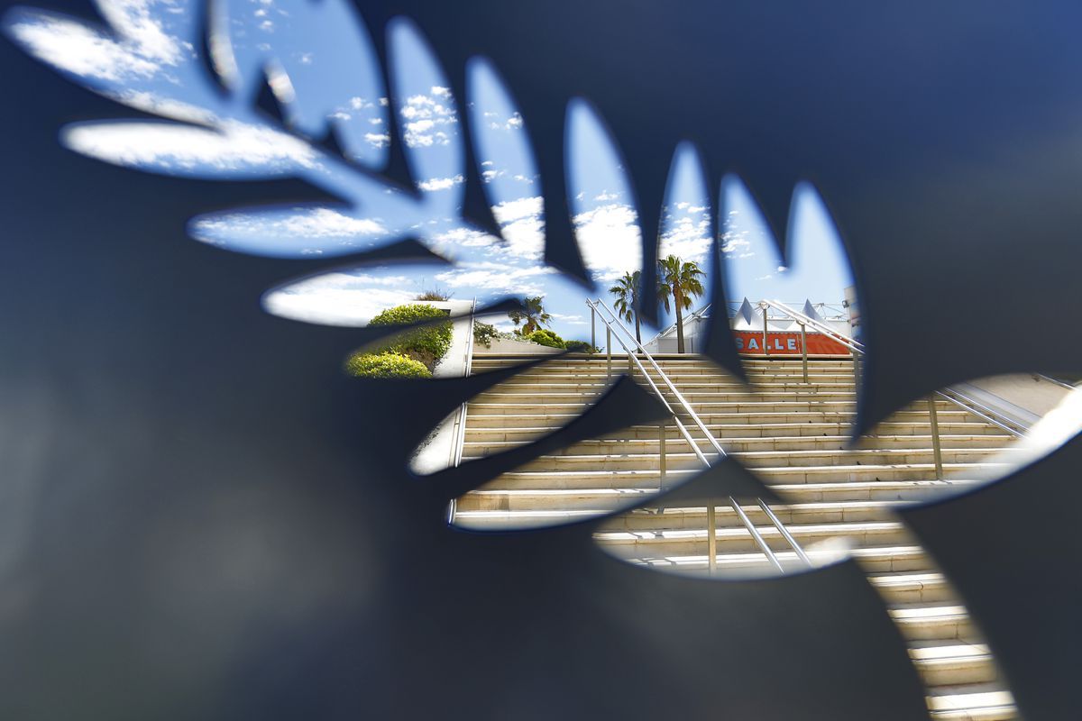 Каннський кінофестиваль віддав свій палац під житло для бездомних