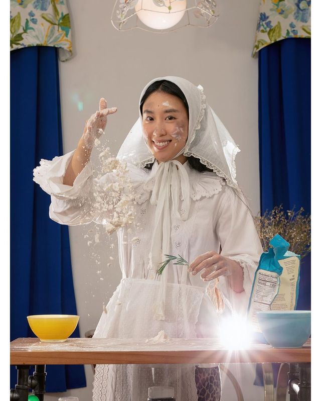 Фешн-фотограф показує, як потрібно проводити час на карантині: ефектні фото - фото 394514