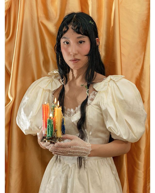 Фешн-фотограф показує, як потрібно проводити час на карантині: ефектні фото - фото 394516