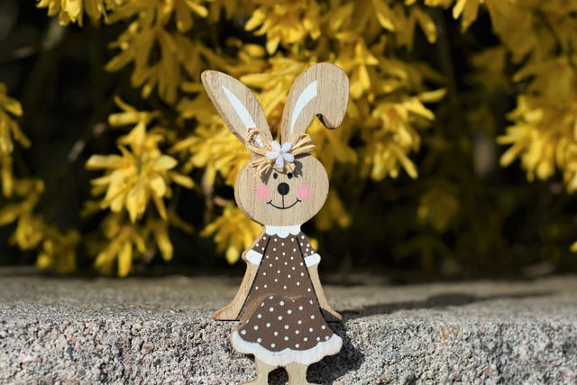 Вихідні й свята в квітні 2020: коли й скільки буде вихідних на Пасху - фото 394527