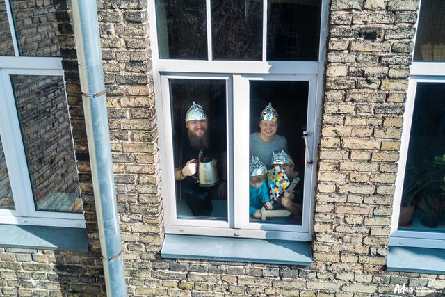 Литовський фотограф показав, як люди переживають карантин: знімки з дрона - фото 394856