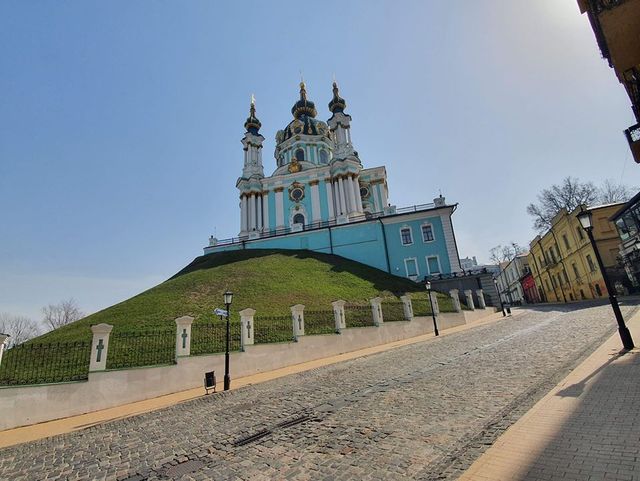 Київ на карантині: у мережі з'явилися вражаючі фото порожньої столиці - фото 394902