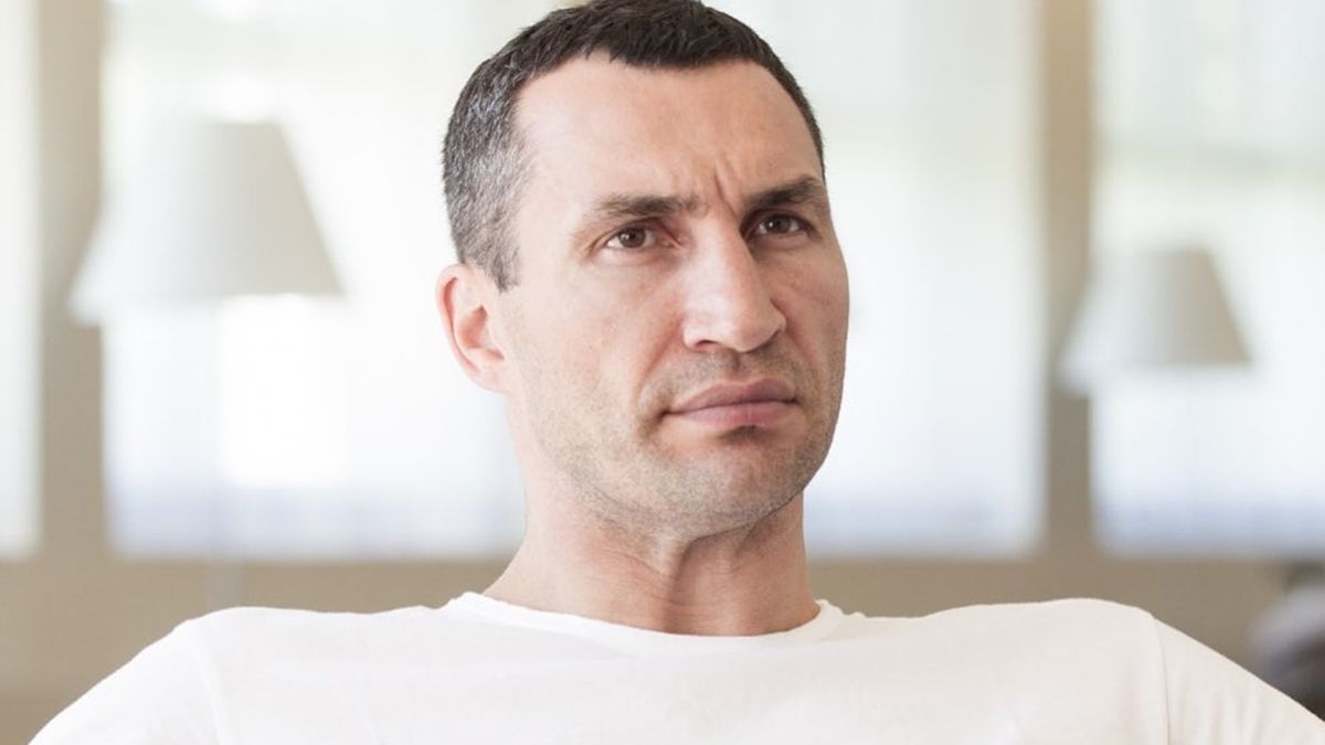 Володимир Кличко показав свої тренування під час карантину: відео