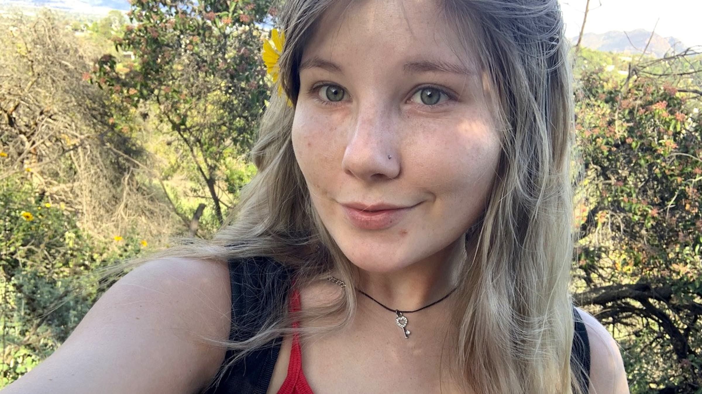 Порноактриса розвіяла популярні міфи про свою зарплату - фото 1