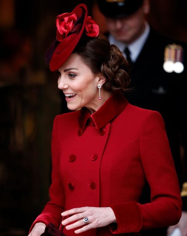 Кейт Міддлтон перестала носити обручку - фото 395393