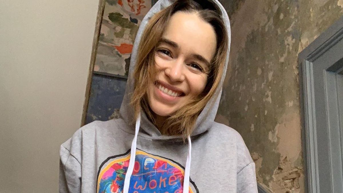 Зірка Гри престолів Емілія Кларк влаштує віртуальну вечерю з шанувальниками