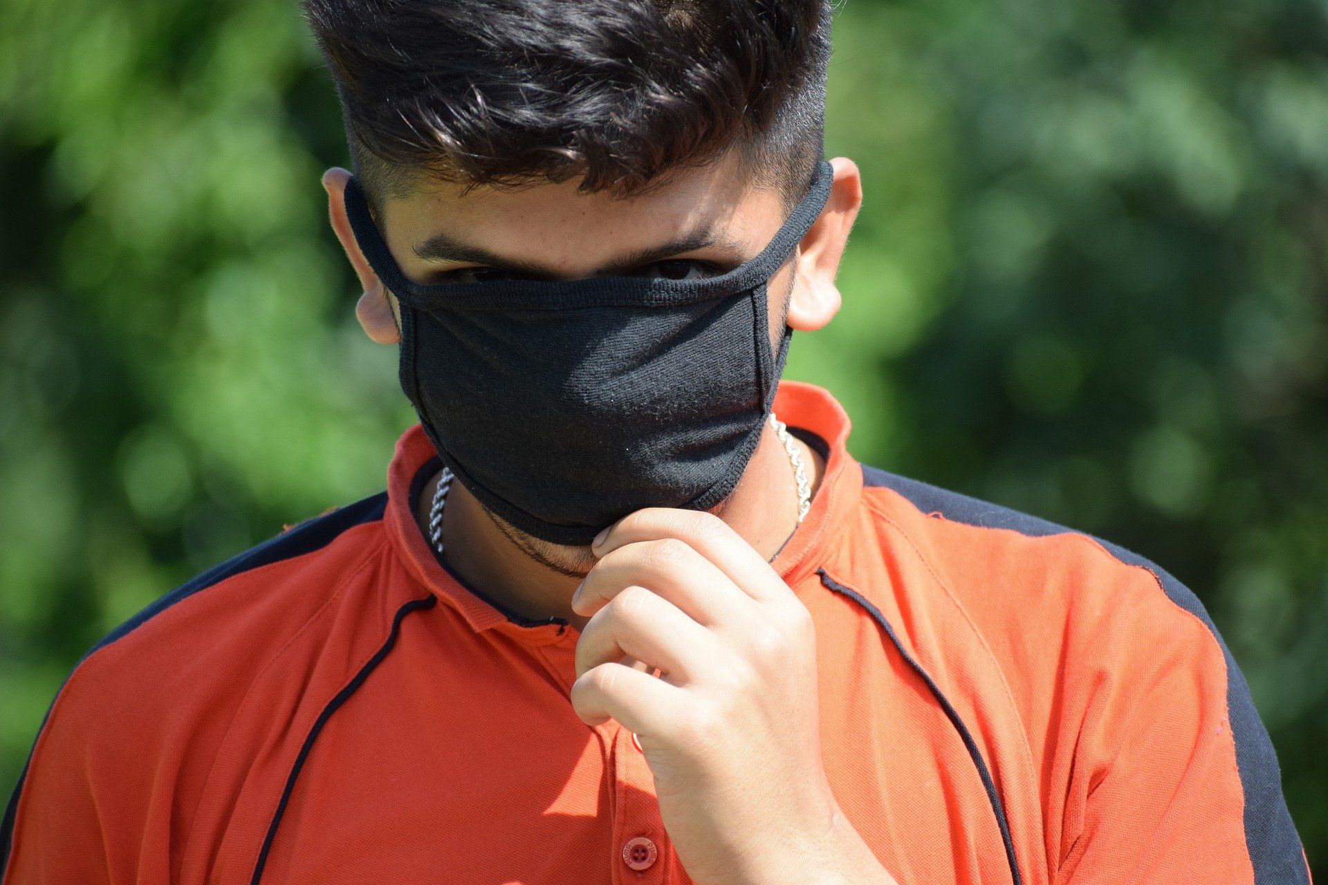 Як у Сальвадорі поліція провчила порушників карантину (відео)