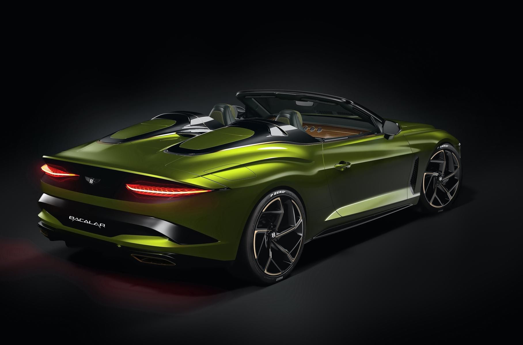 Неповторна розкіш: дивіться, як виглядає найдорожчий у світі Bentley