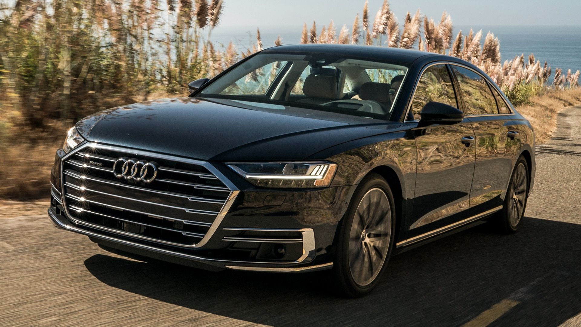 Audi A8 залишиться на бензині: у чому причина