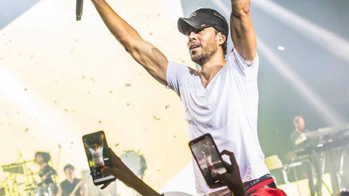 Енріке Іглесіас зворушив мережу танцями з 2-місячною донькою: відео