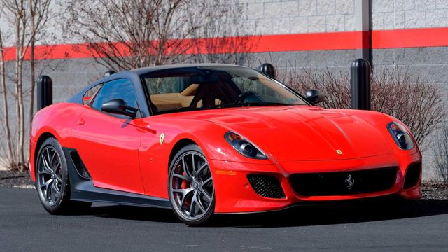 Рідкісну Ferrari 599 GTO виставили на аукціон - фото 396607