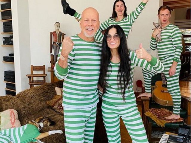 Як Брюс Віліс і Демі Мур разом проводять карантин - фото 396673