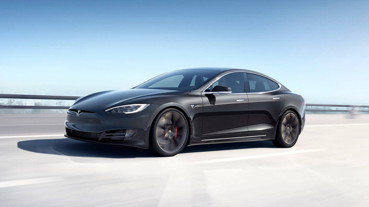 Tesla Model S отримала функцію "стійка гепарда" - фото 1