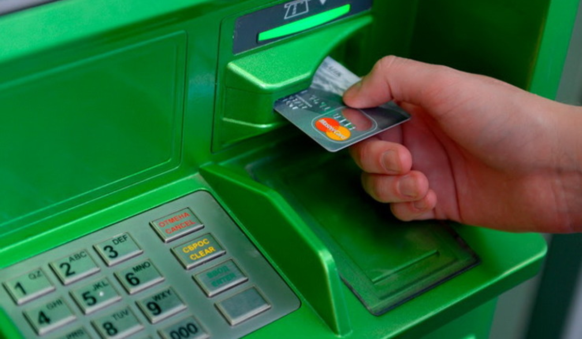 ПриватБанк не роздає гроші українцям: у мережі з'явилось нове шахрайство