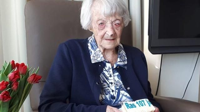 У Нідерландах від коронавірусу вилікувалася 107-річна бабуся - фото 397345