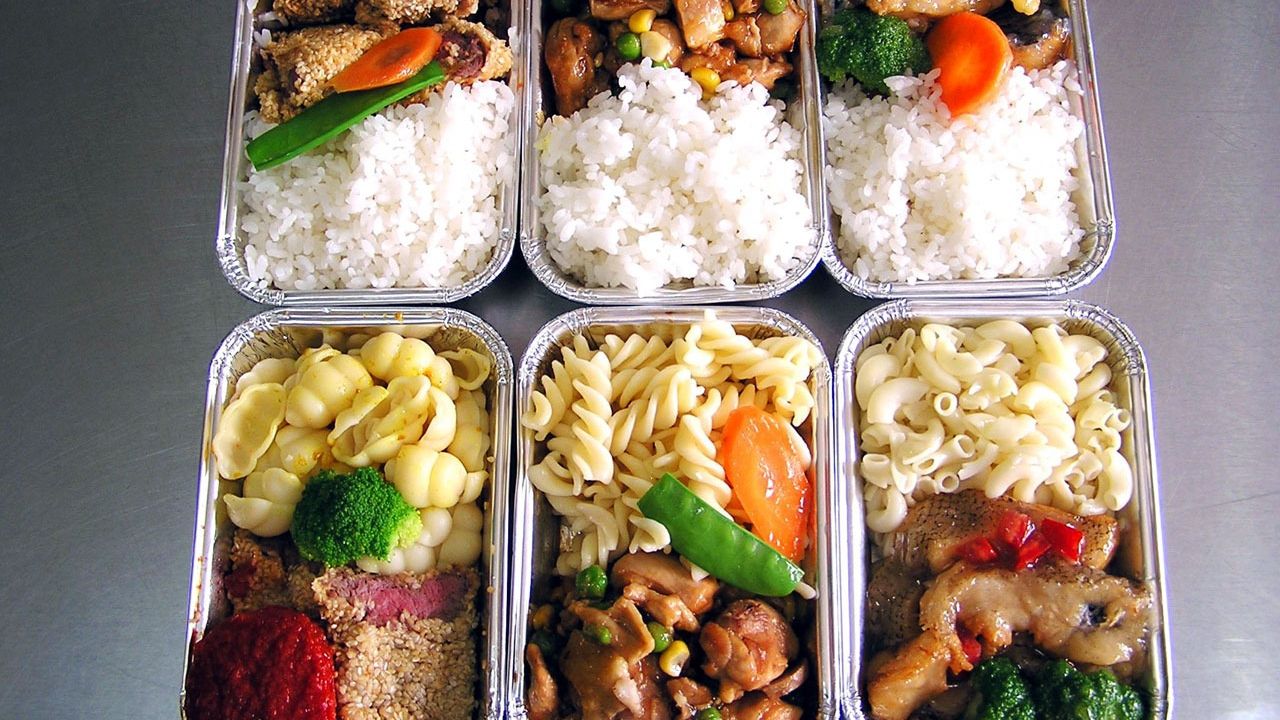 Названі несподівані продукти, які можна зберігати в морозилці