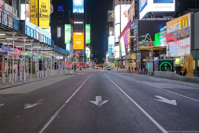 Як виглядає нічний Нью-Йорк на карантині - фото 397406