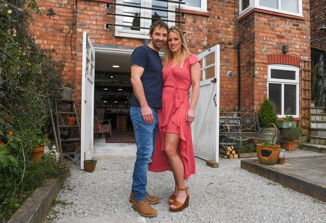 Британське подружжя перетворило гараж в іспанський ресторан (фото) - фото 397569