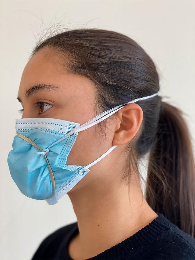 На цьому фото зображений варіант з однією гумкою і зав'язкою з будь-якого матеріалу - фото 397580