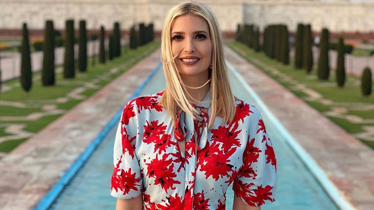 Іванка Трамп показала, як зробити маску власними руками