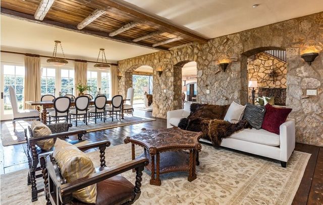 Меган Маркл і принц Гаррі придбали у США розкішний особняк: фото - фото 397723