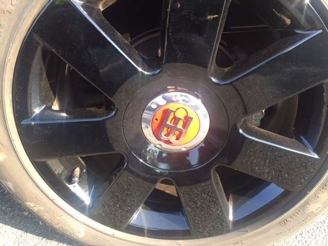 Шалені умільці: дивіться, як Audi TT перетворили на Bugatti Veyron - фото 397969