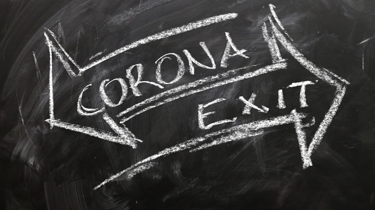 Пік захворюваності COVID-19 ще попереду: ВООЗ пояснила, коли можна пом'якшувати карантин