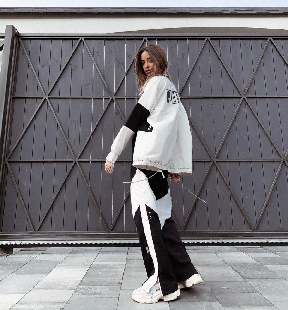 Надя Дорофєєва закликала залишатись вдома - фото 1