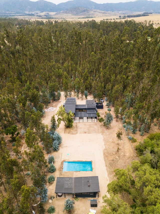 Як виглядає заміський будиночок в Чилі, де ідеально проводити карантин - фото 398298