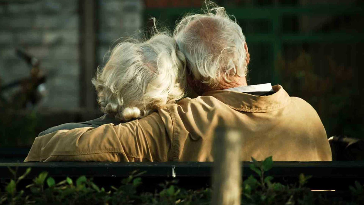 88-річний чоловік вирішив навідати свою кохану - фото 1