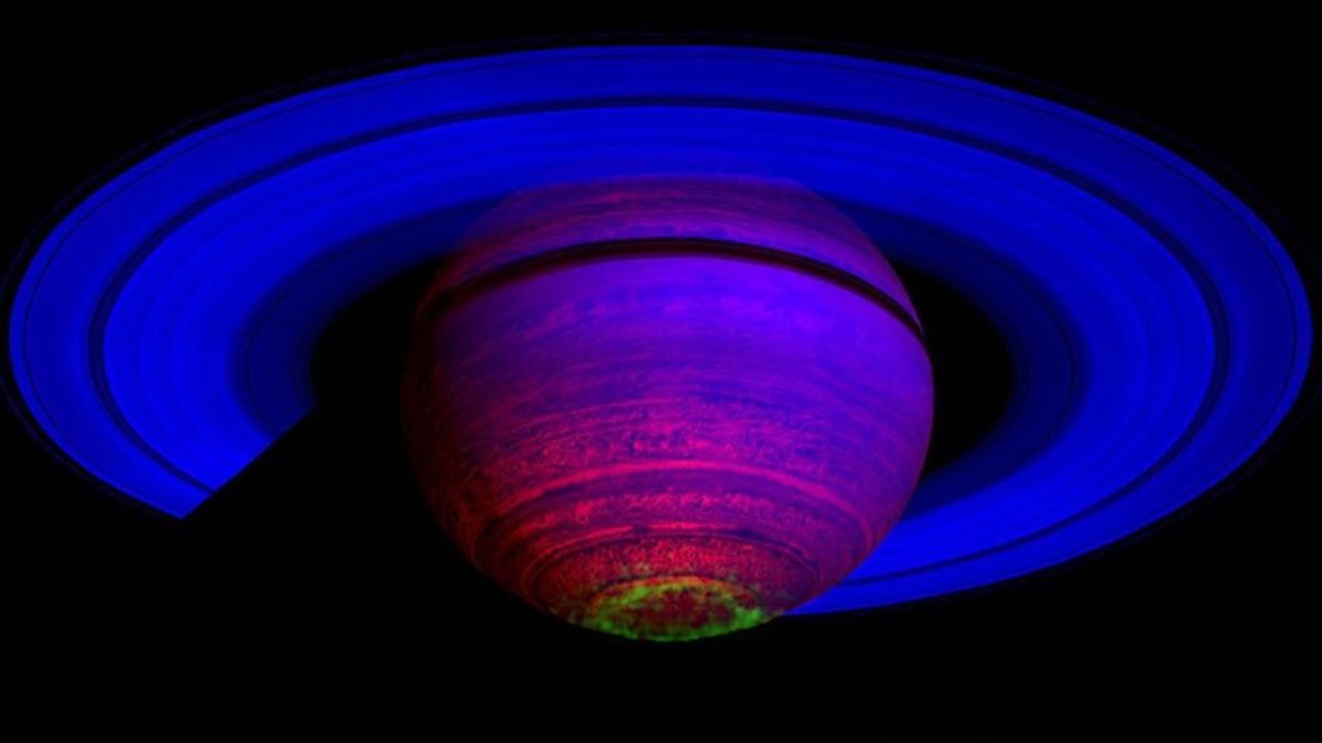 У NASA показали яскраве полярне сяйво в атмосфері Сатурна