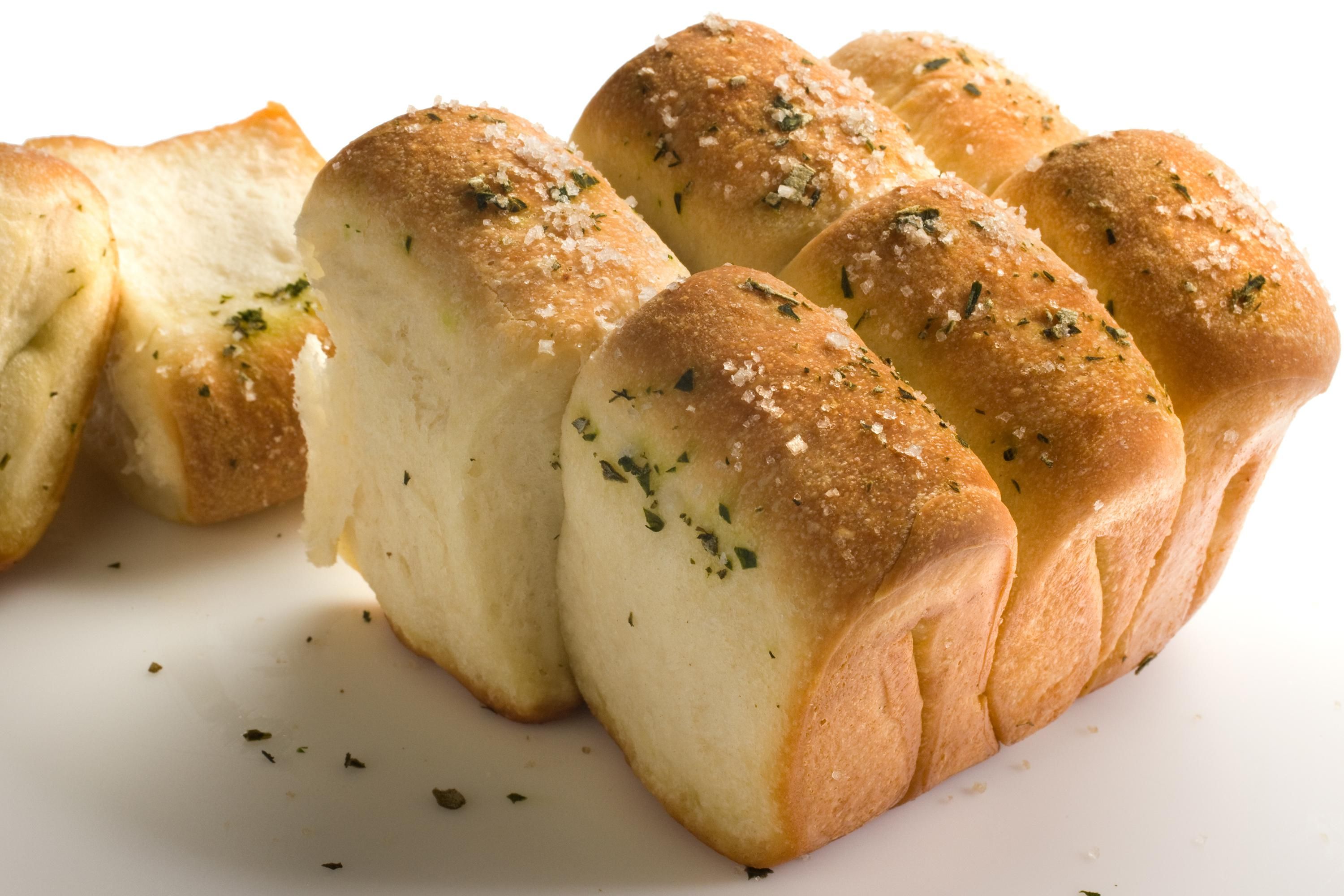 Американські булочки Parker House Rolls: рецепт великодньої страви