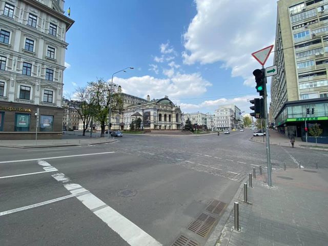 Великдень 2020: знімки спорожнілого Києва здивували мережу - фото 399058