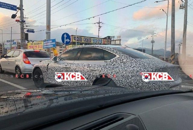 У мережі з'явились шпигунські фото 420-сильного Genesis G80 Sport - фото 399496