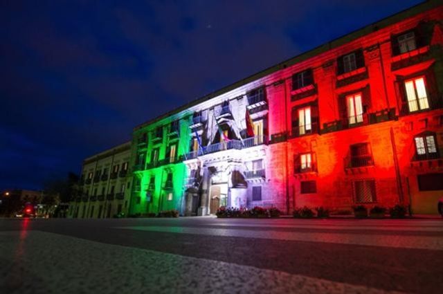 На фото показали міста Європи під час карантину - фото 399653