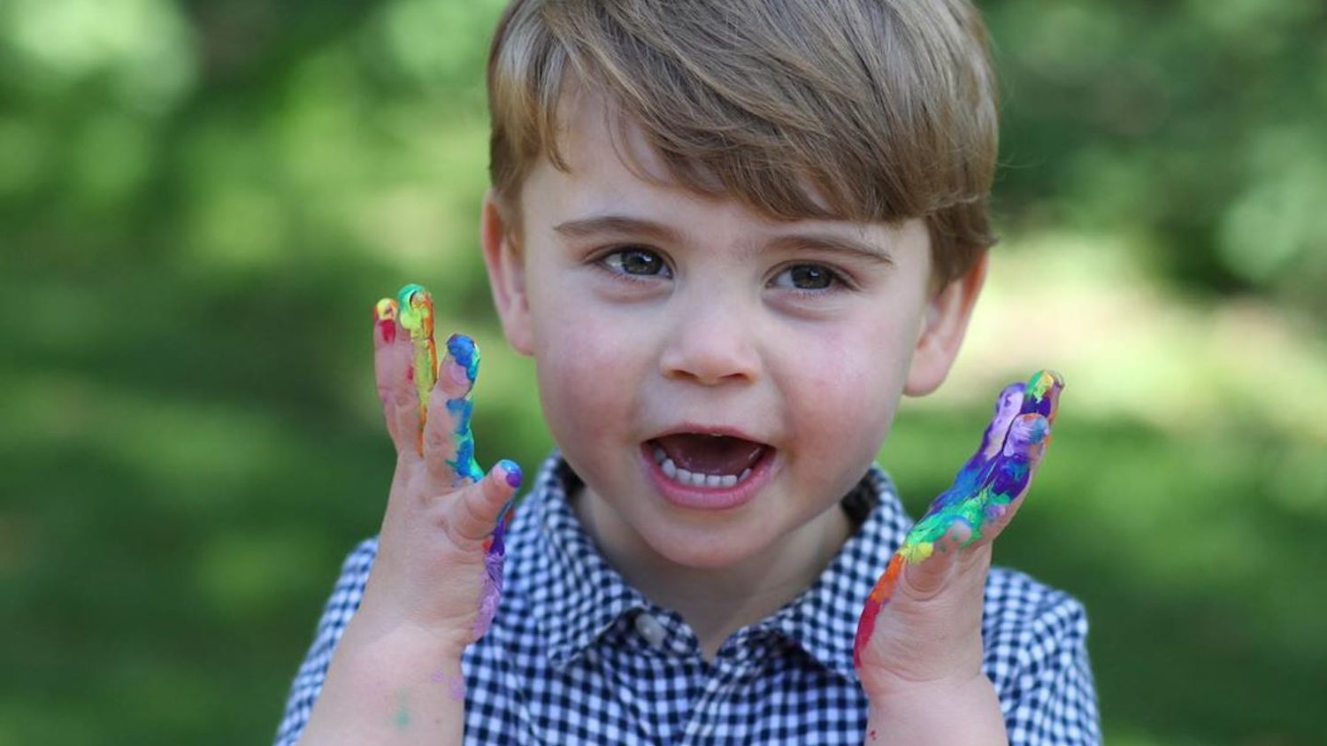 Як швидко ростуть чужі діти: дивіться, як зараз виглядає дворічний принц Луї