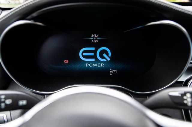 Mercedes-Benz відмовився від водневого GLC: що з ним не так? - фото 399797