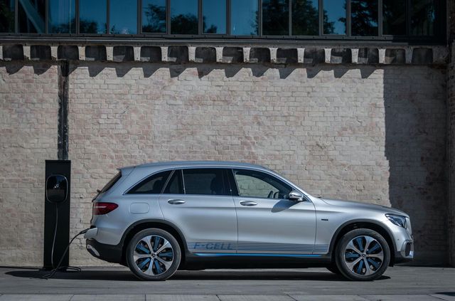 Mercedes-Benz відмовився від водневого GLC: що з ним не так? - фото 399799
