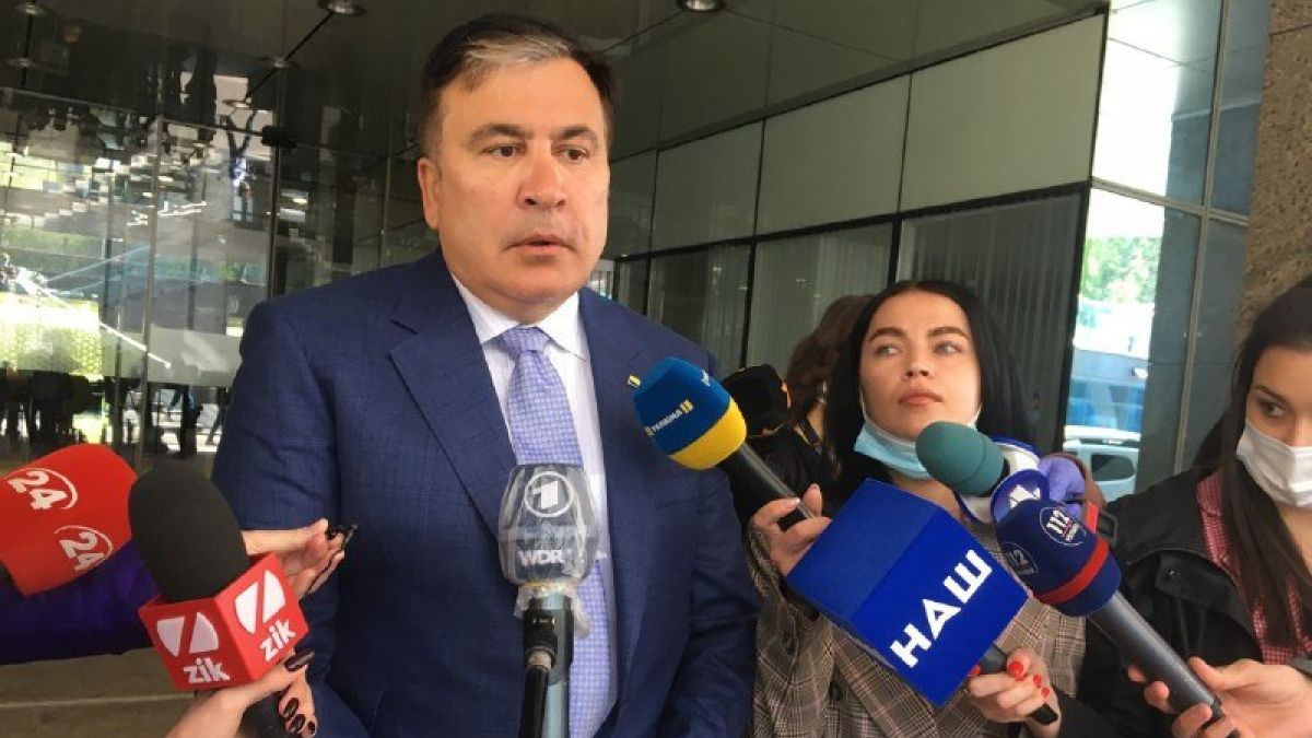 Саакашвілі сконфузився з прапором України: відео