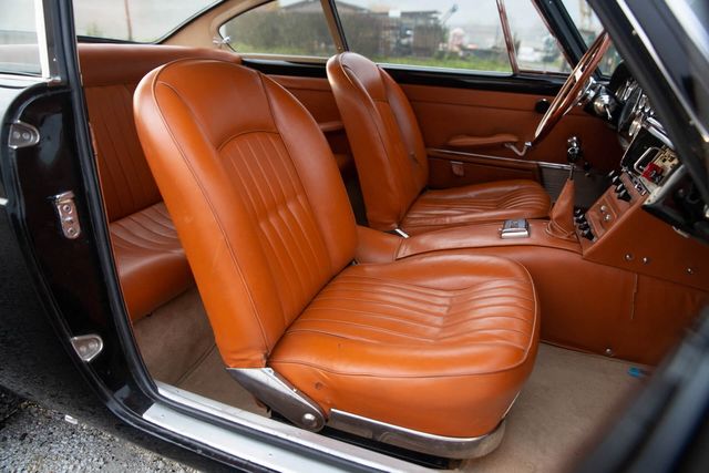 Єдиний у світі поліцейський Ferrari продадуть на аукціоні - фото 400394