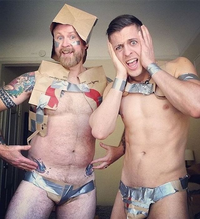 Сукня з пакета: з'явився новий карантинний челендж - фото 400406