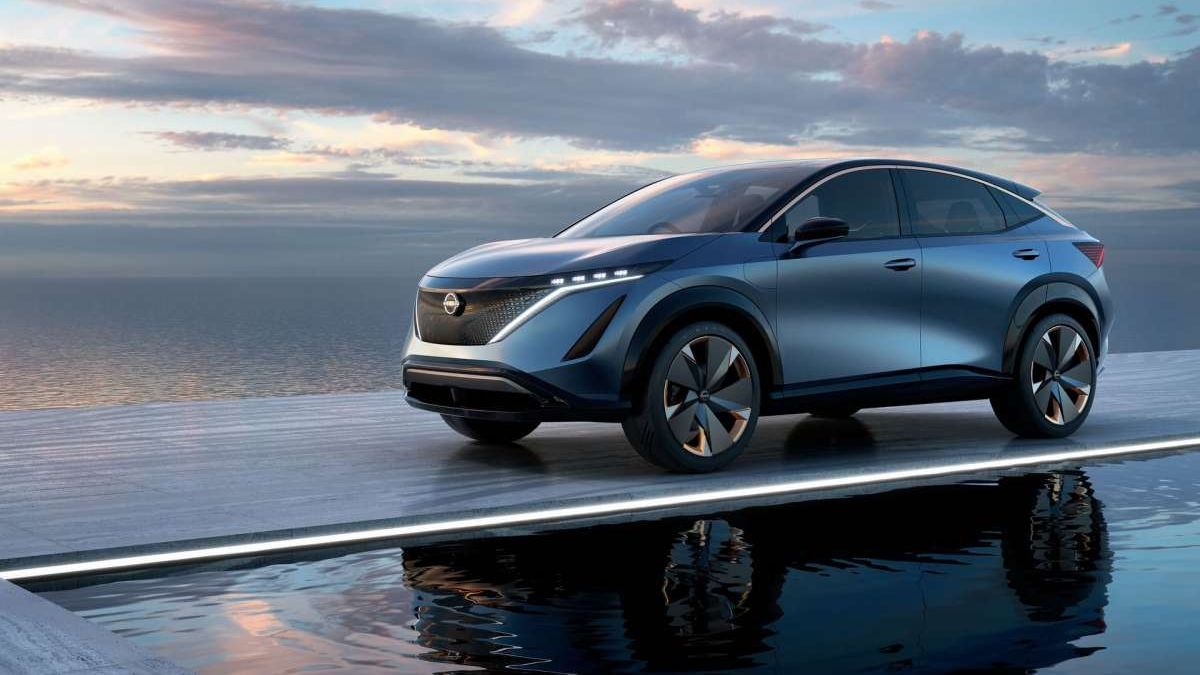 Потужну Nissan Ariya показали на перших фото