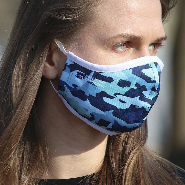 Американські дайвери виготовляють маски з пластику, який виловили з океану - фото 400811