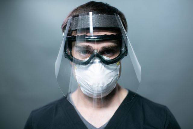 Знайдена альтернатива медичним маскам - фото 401426