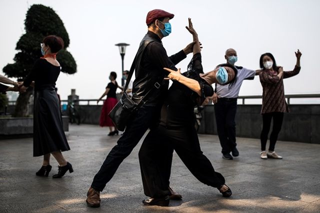 У Китаї знову дозволили туризм і подорожі - фото 401478